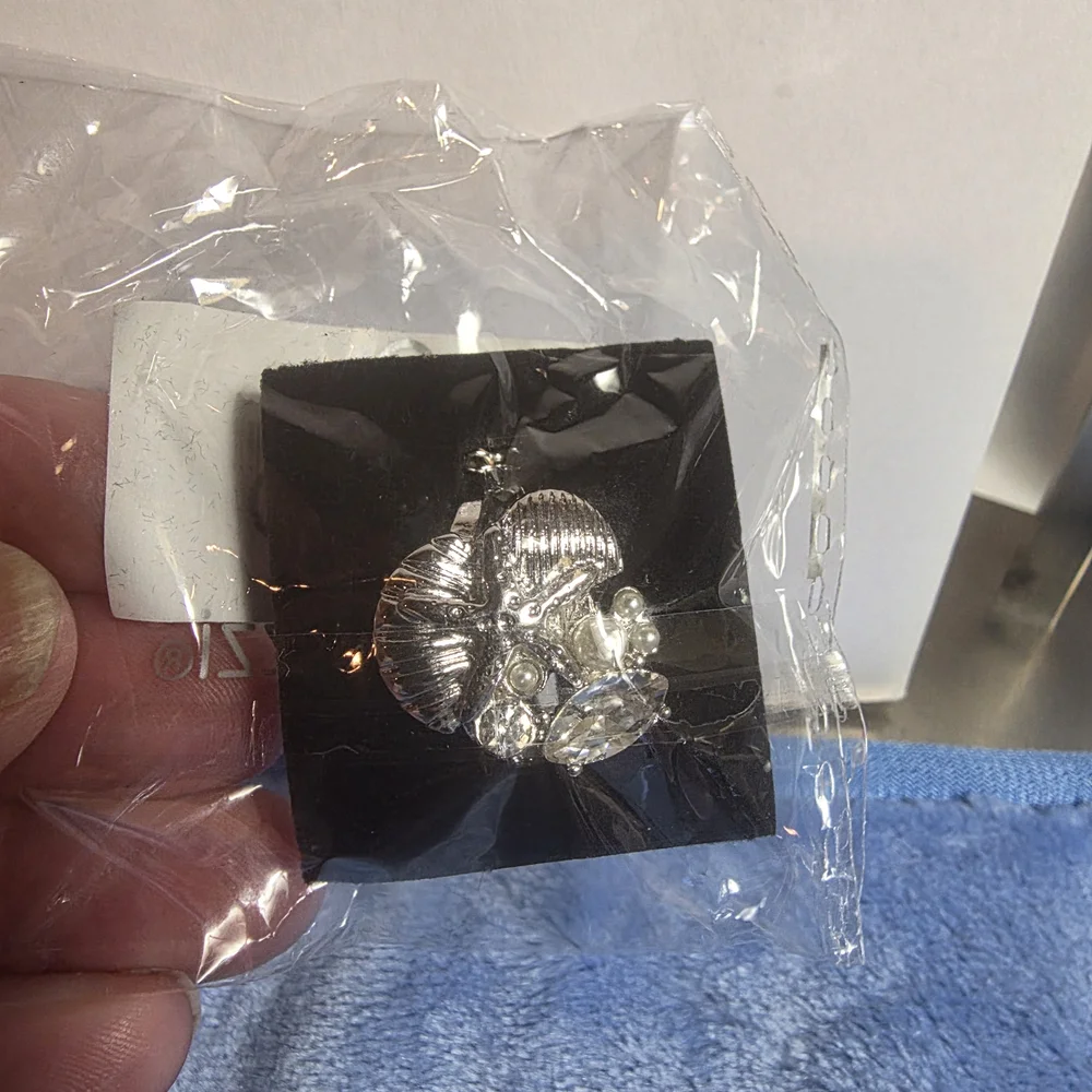 Paparazzi Silver Ocean Charm Ring